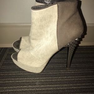Barely worn Rachel Roy booties!!!!